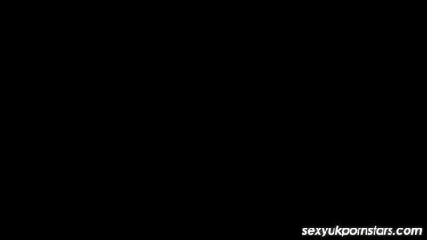 16305